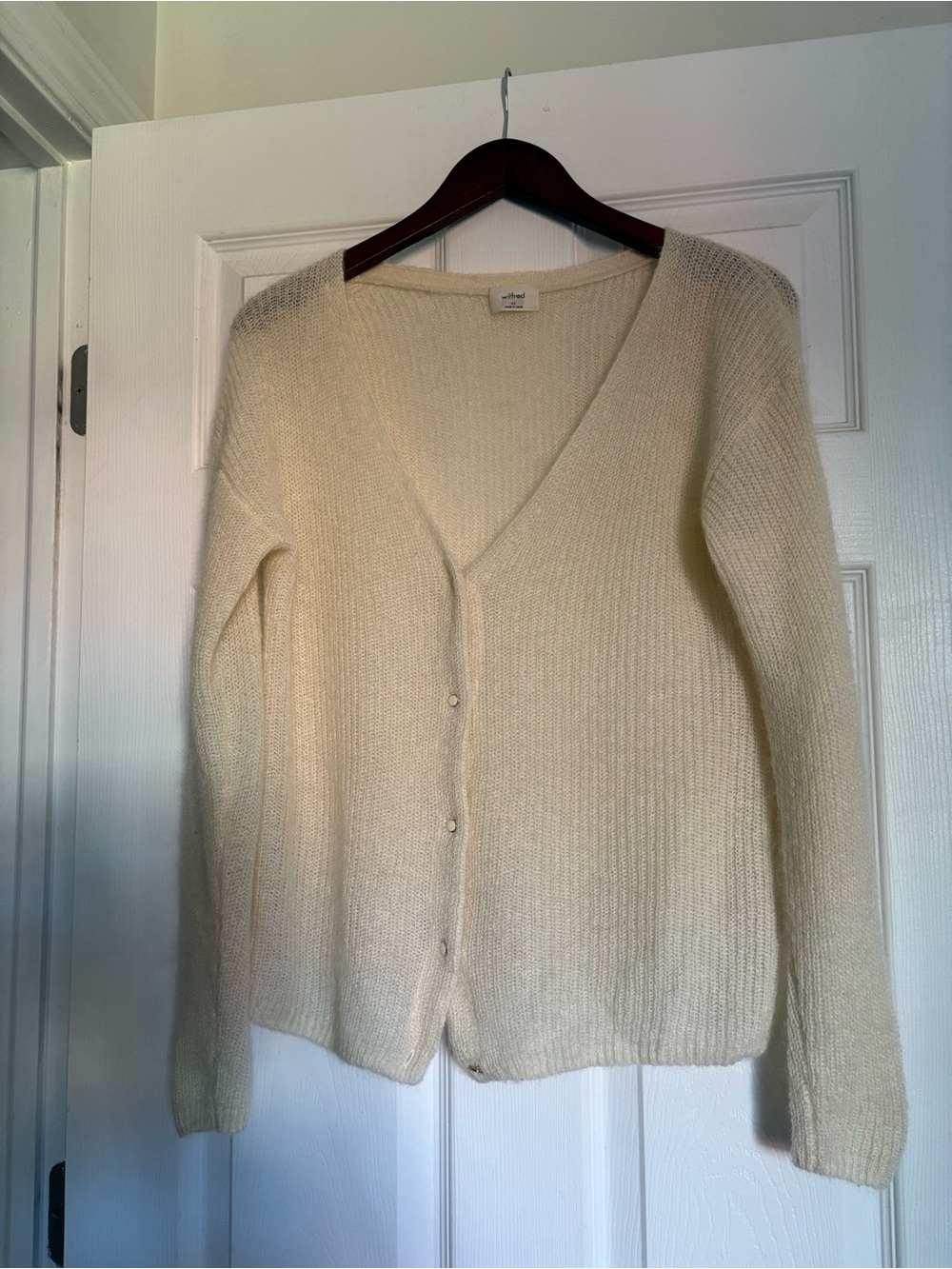 Wilfred Cream V-Neck Button-Front Cardigan